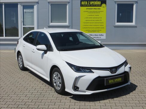 Toyota Corolla Sedan / Limuzína 1,8 l 72 kw