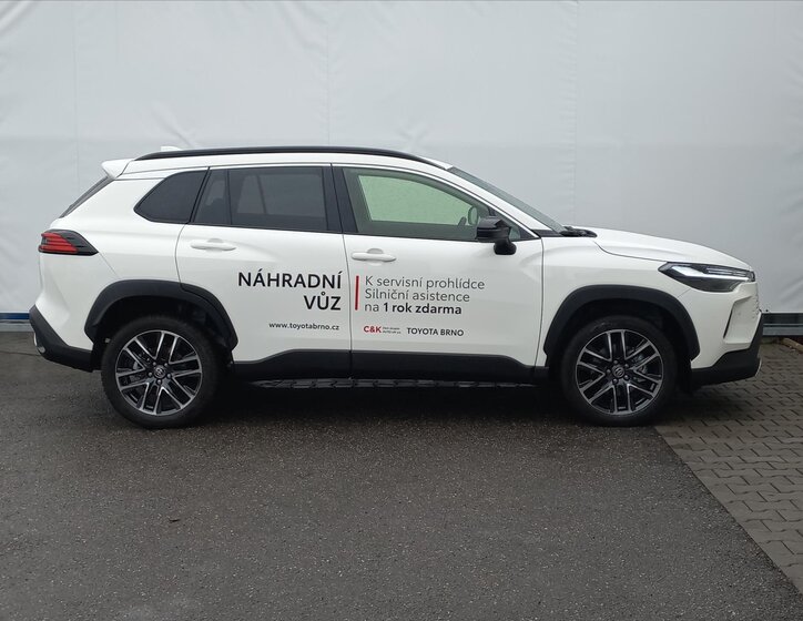 Toyota Corolla Cross CUV / Crossover 1,8 l 72 kw