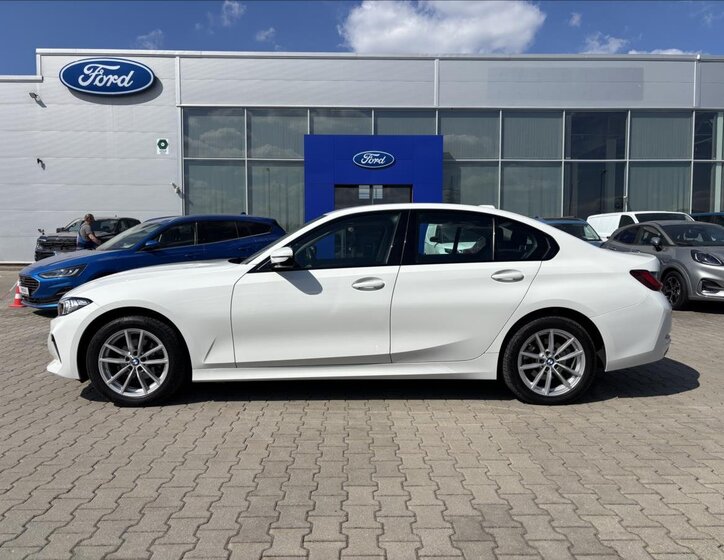 BMW Řada 3 Sedan / Limuzína 2,0 l 115 kw