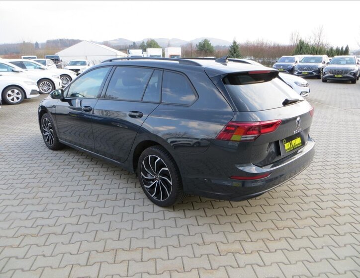 Volkswagen Golf Kombi 1,5 l 96 kw