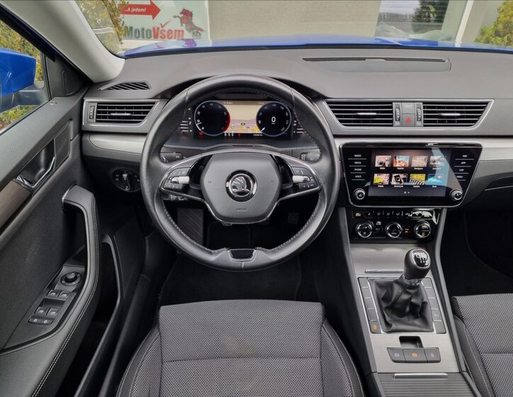 Škoda Superb Kombi 1,5 l 110 kw