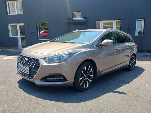 Hyundai i40 Kombi 1,6 l 100 kw