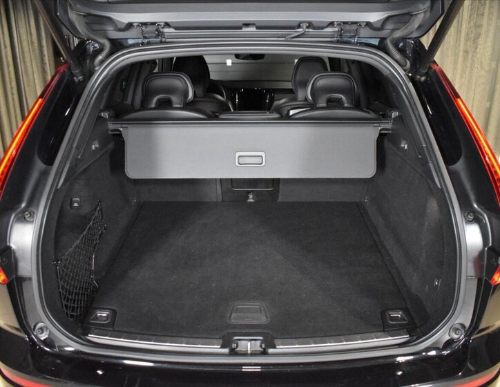 Volvo XC60 SUV / Terénní 2,0 l 145 kw