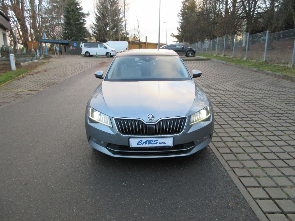 Škoda Superb