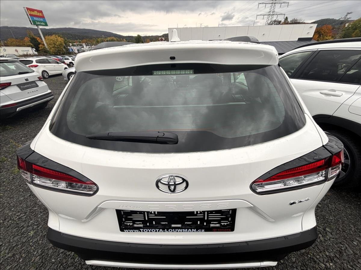 Toyota Corolla Cross SUV 1,8 l 103 kw