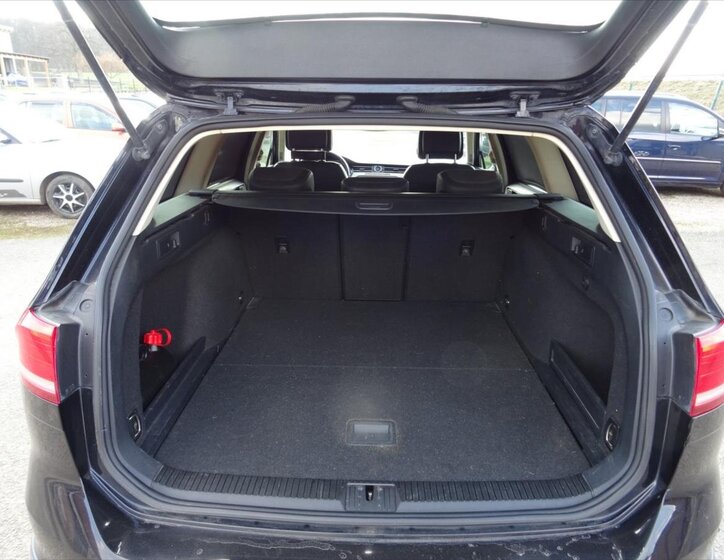 Volkswagen Passat Kombi 2,0 l 140 kw