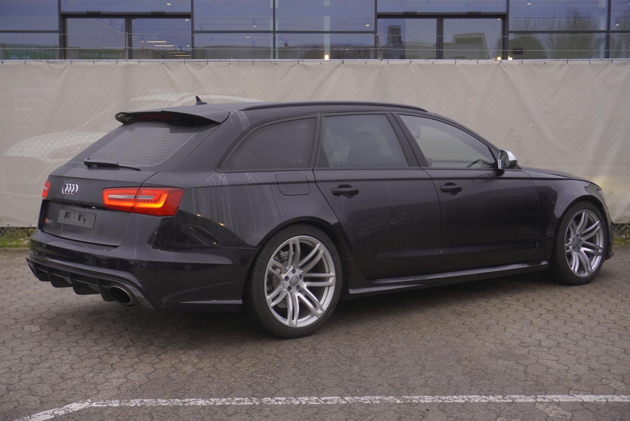 Audi RS 6 Hatchback 4,0 l 412 kw