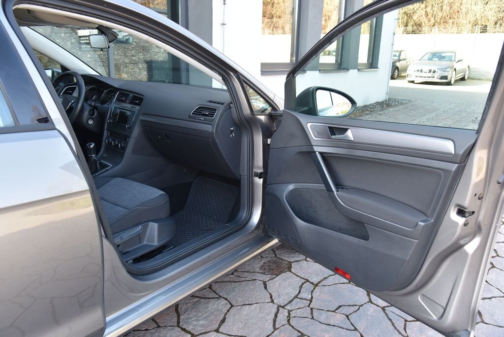 Volkswagen Golf Hatchback 1,2 l 77 kw