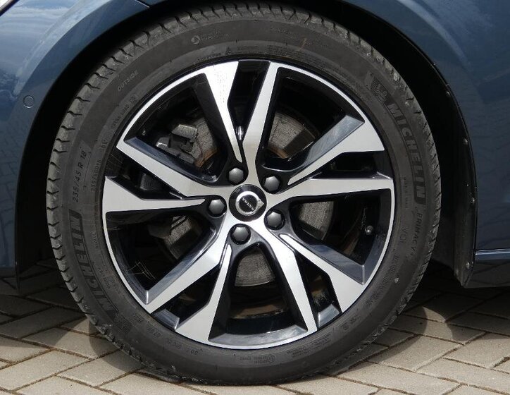 Volvo V60 Kombi 2,0 l 145 kw