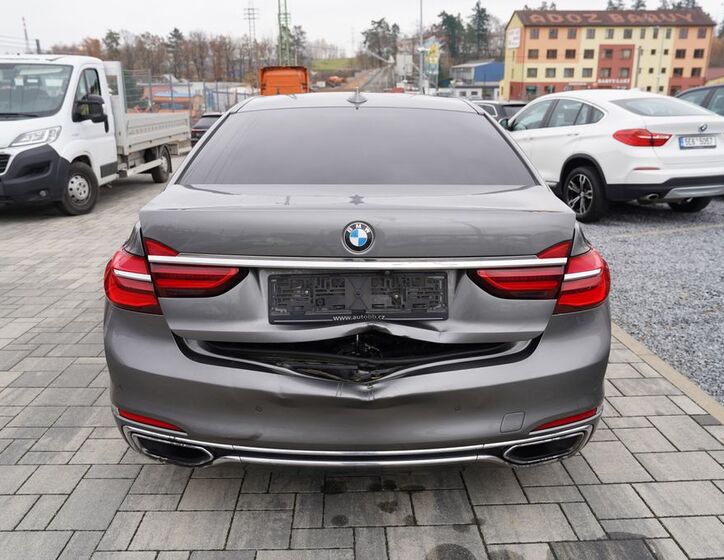 BMW Řada 7 5