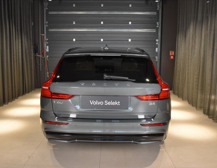 Volvo V60 Kombi 2,0 l 145 kw