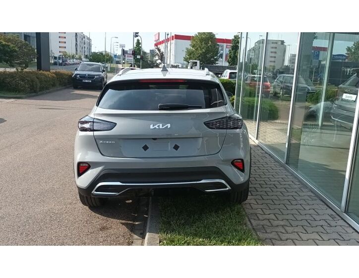 KIA XCeed 7
