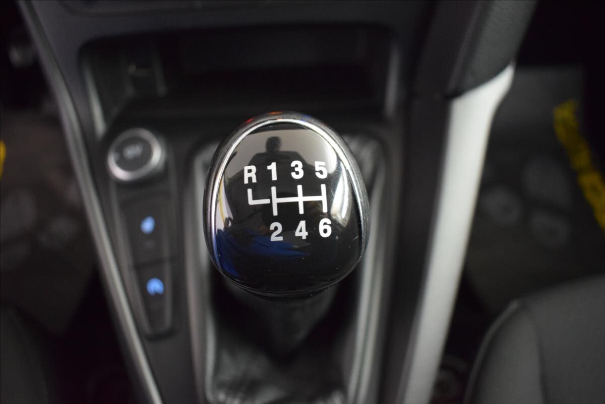 Ford Focus Kombi 999,0 92 kw