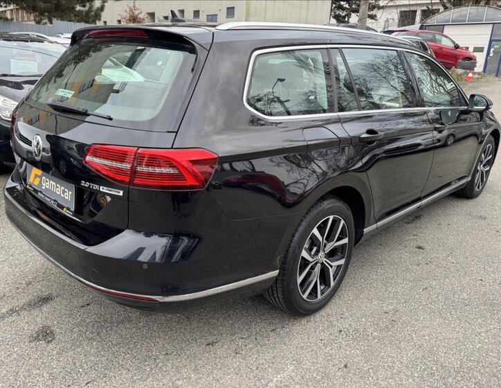 Volkswagen Passat 12