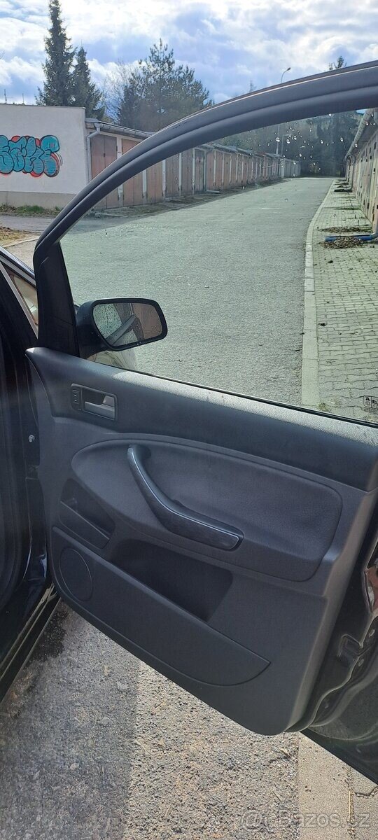 Ford C-MAX MPV 0,0 74 kw