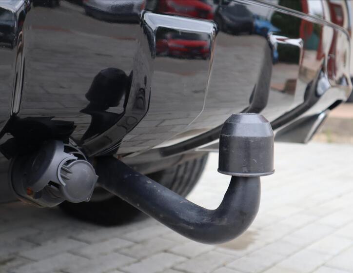 Mercedes-Benz Třídy M 27