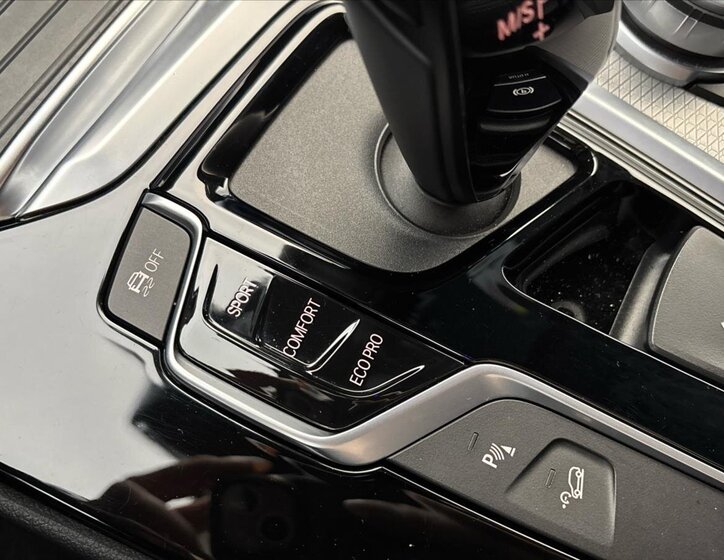 BMW X3 SUV / Terénní 2,0 l 140 kw