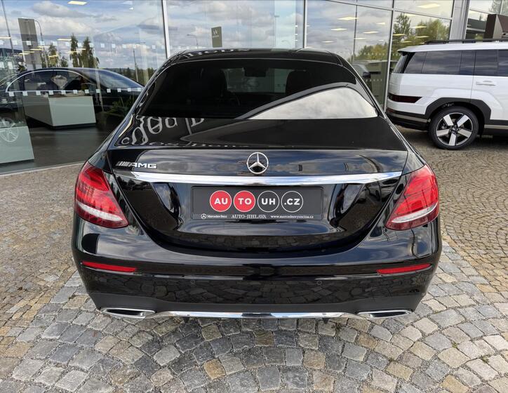 Mercedes-Benz Třídy E 24