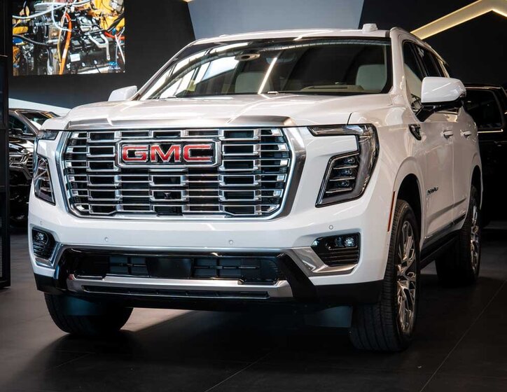 GMC Yukon SUV 6,2 l 313 kw