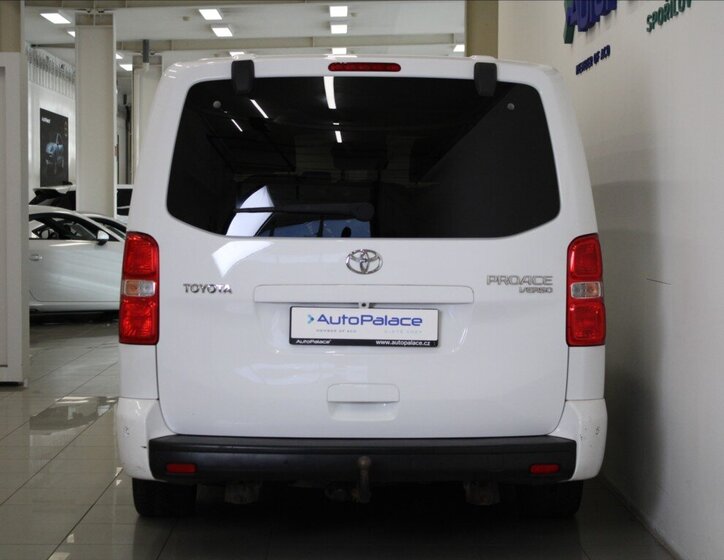 Toyota ProAce 4