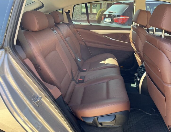 BMW Řada 5 Sedan / Limuzína 3,0 l 190 kw
