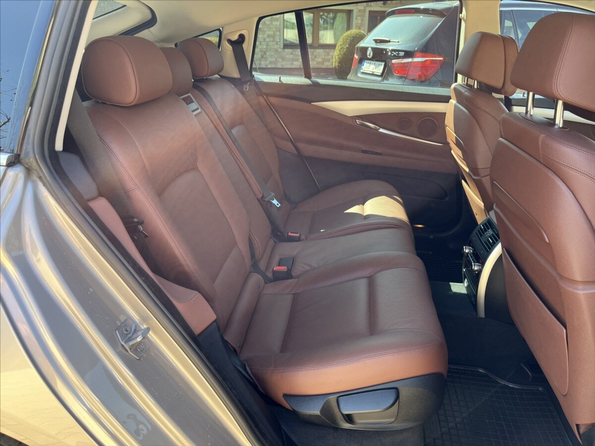 BMW Řada 5 Sedan / Limuzína 3,0 l 190 kw