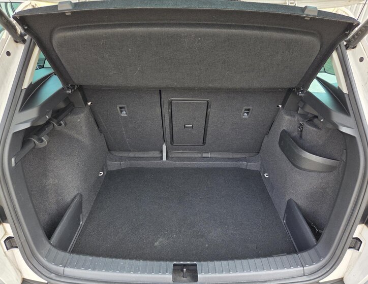 Škoda Karoq SUV / Terénní 1,5 l 110 kw