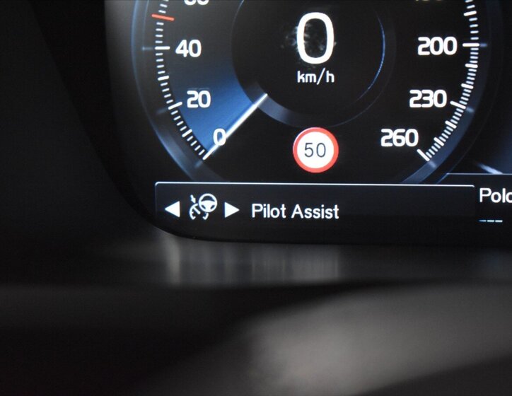 Volvo XC90 SUV / Terénní 2,0 l 177 kw