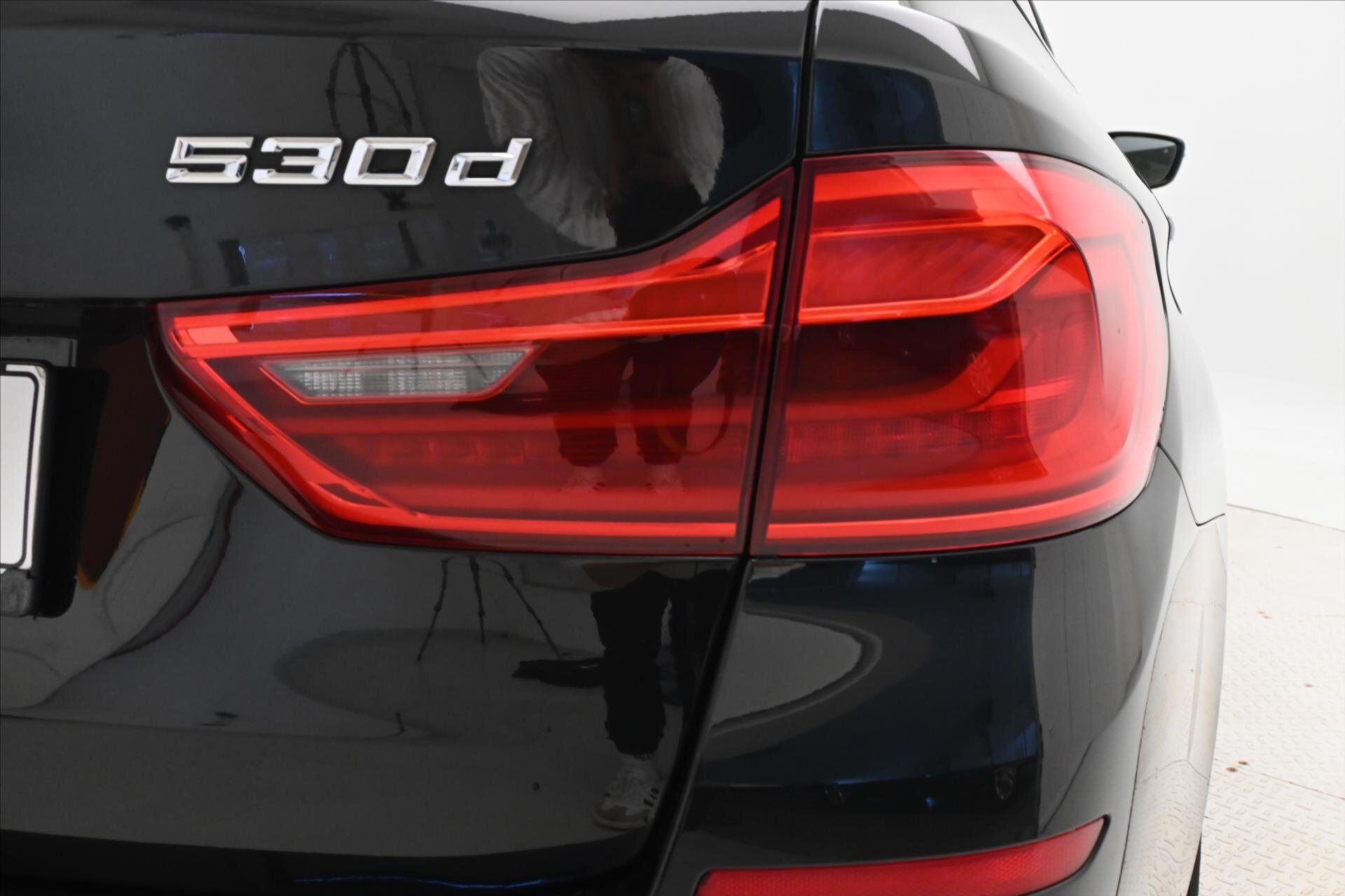 BMW Řada 5 Kombi 3,0 l 195 kw