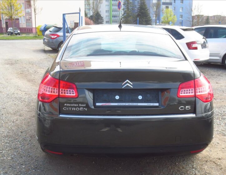 Citroën C5 Sedan / Limuzína 2,0 l 103 kw