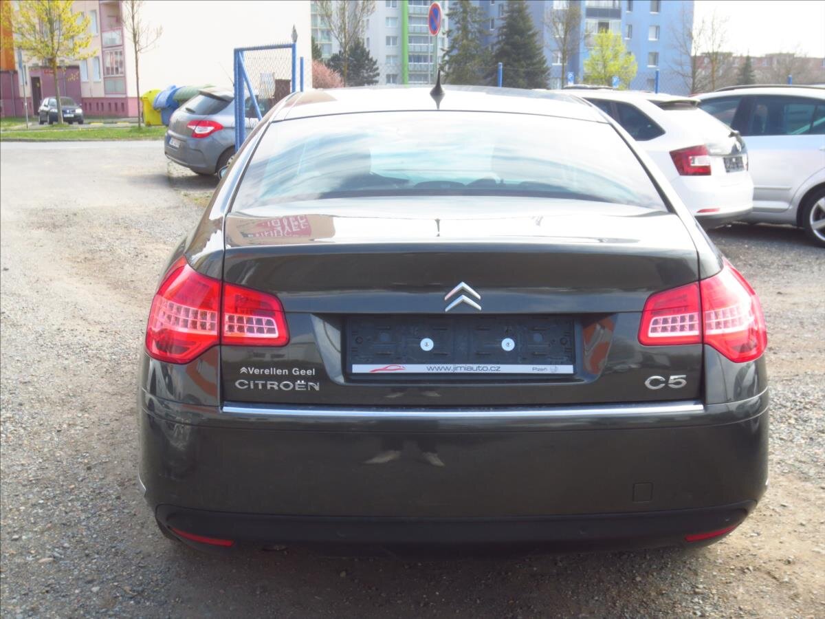 Citroën C5 Sedan / Limuzína 2,0 l 103 kw