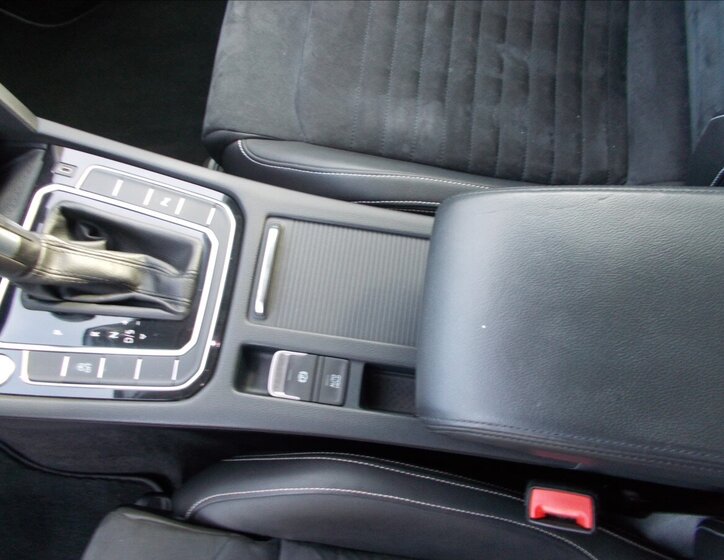 Volkswagen Passat Kombi 2,0 l 140 kw