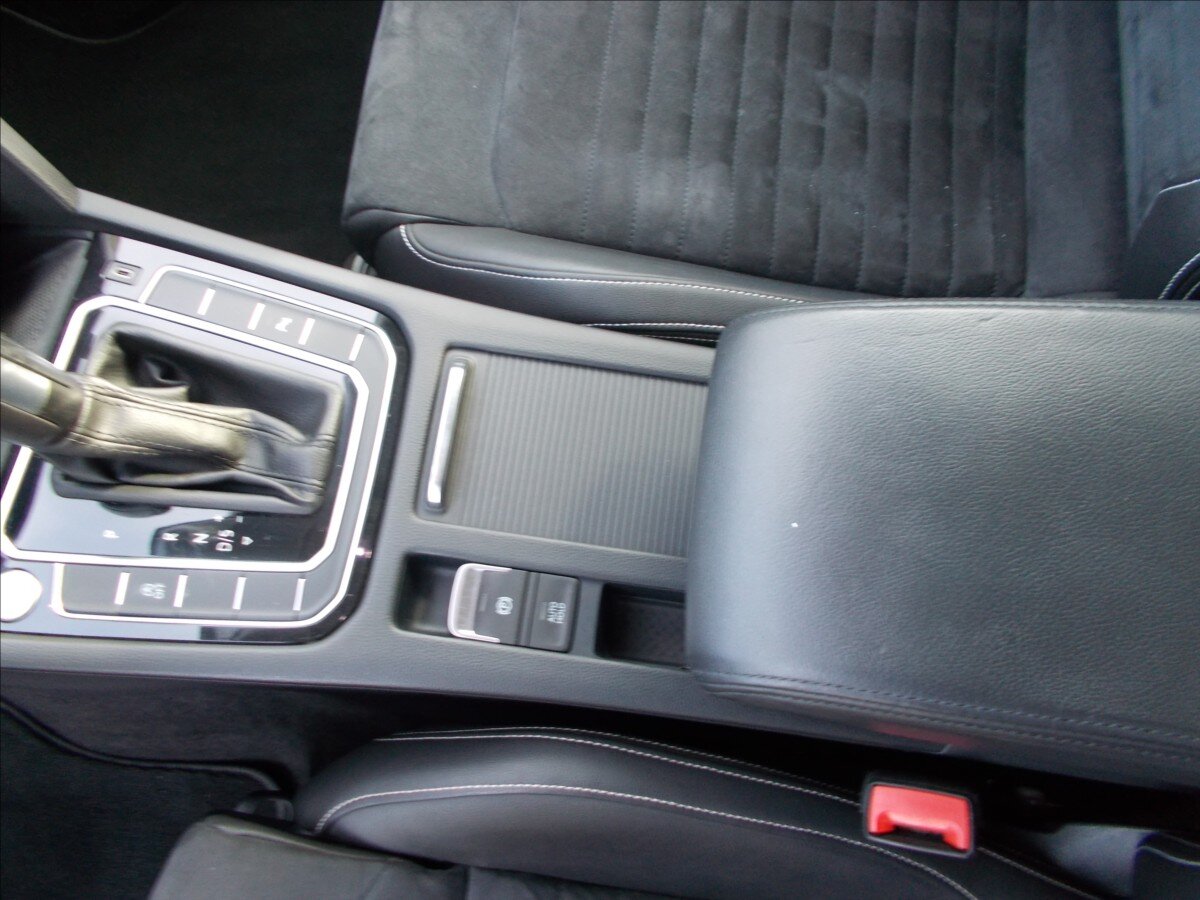 Volkswagen Passat Kombi 2,0 l 140 kw