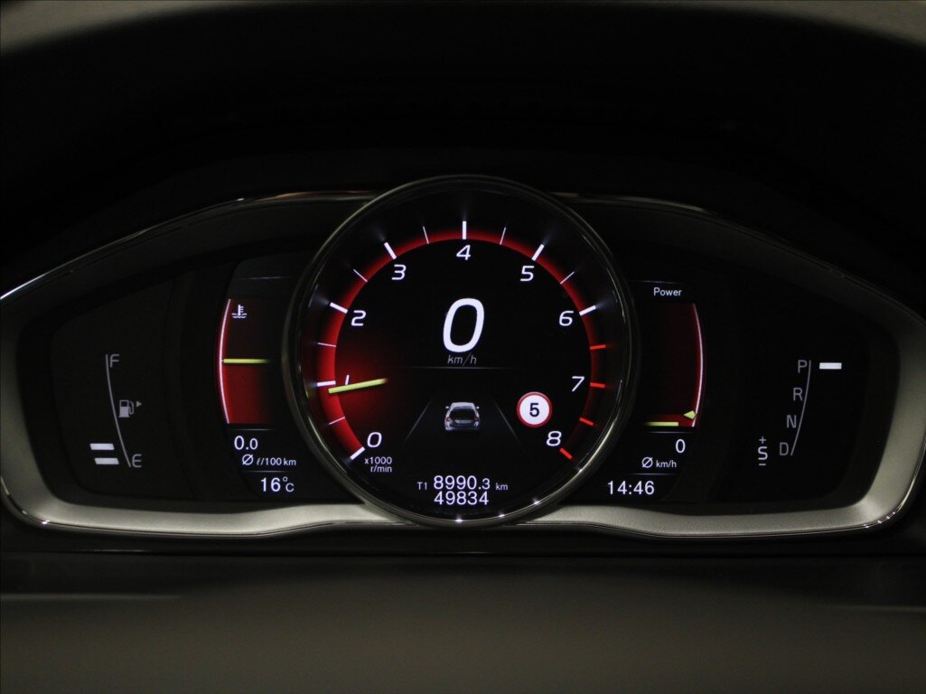 Volvo V60 Kombi 2,0 l 270 kw