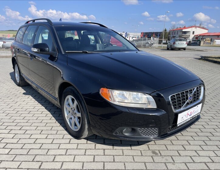Volvo V70 Kombi 2,4 l 136 kw