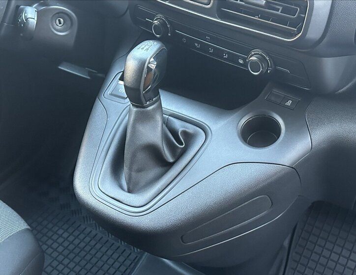 Peugeot Partner Skříň 1,5 l 75 kw