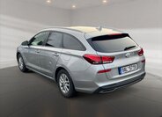 Hyundai i30 4