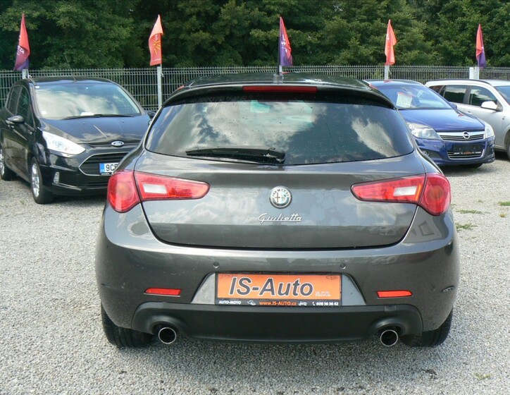 Alfa Romeo Giulietta 5