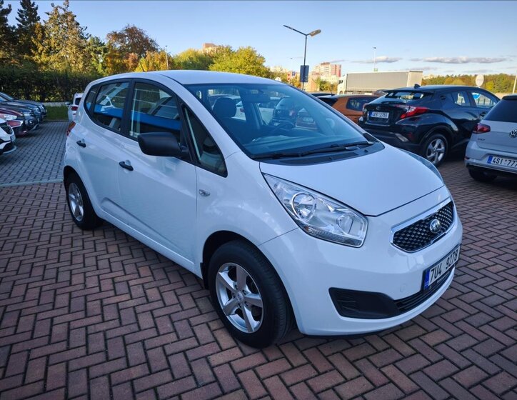 KIA Venga Hatchback 1,4 l 66 kw