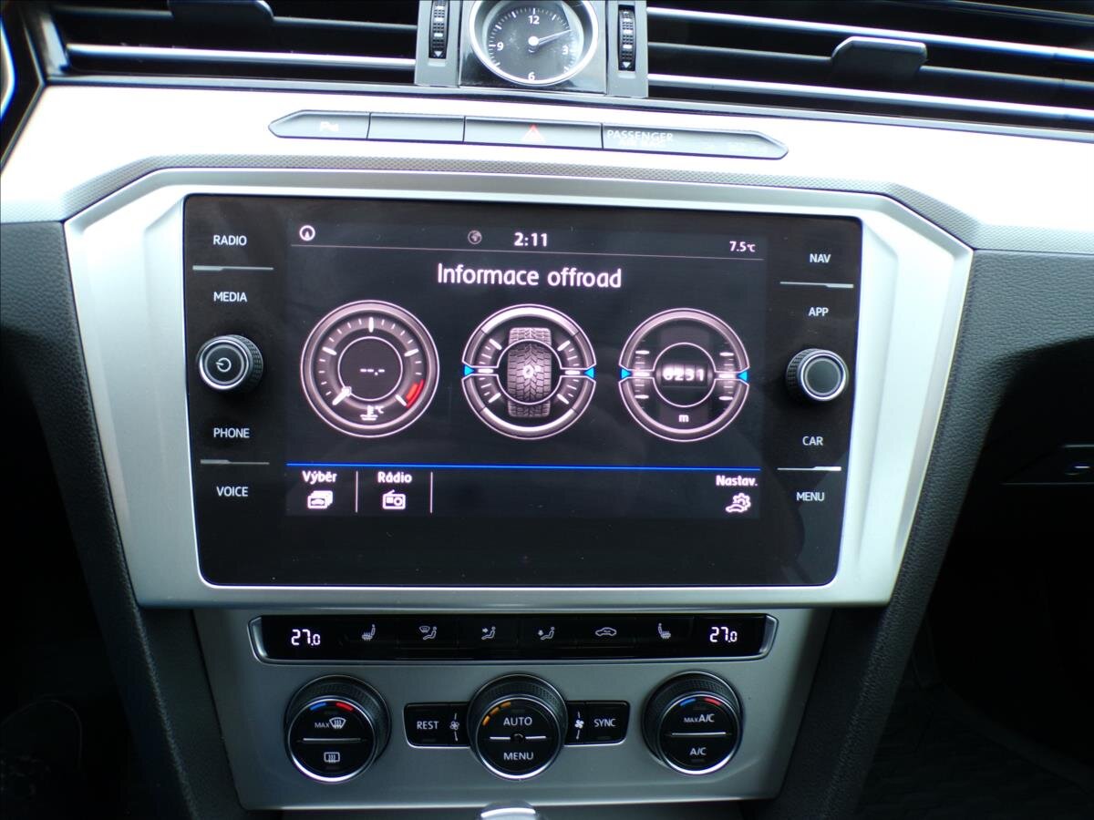 Volkswagen Passat Kombi 1,6 l 88 kw