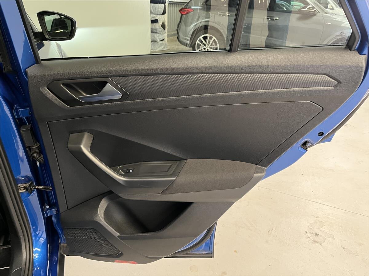 Volkswagen T-Roc SUV 1,5 l 110 kw