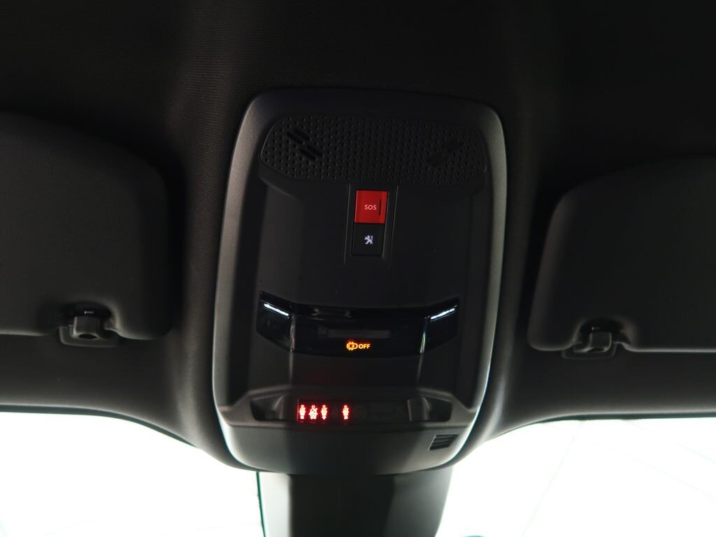 Peugeot 2008 SUV 1,2 l 96 kw