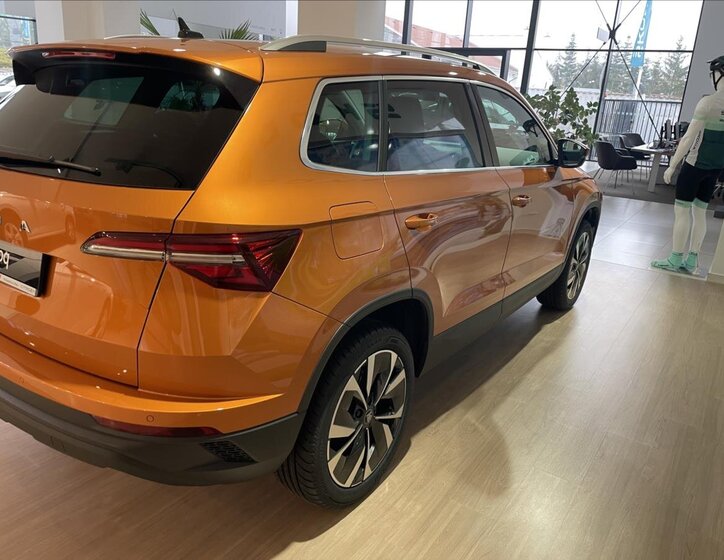 Škoda Karoq Sedan 1,5 l 0