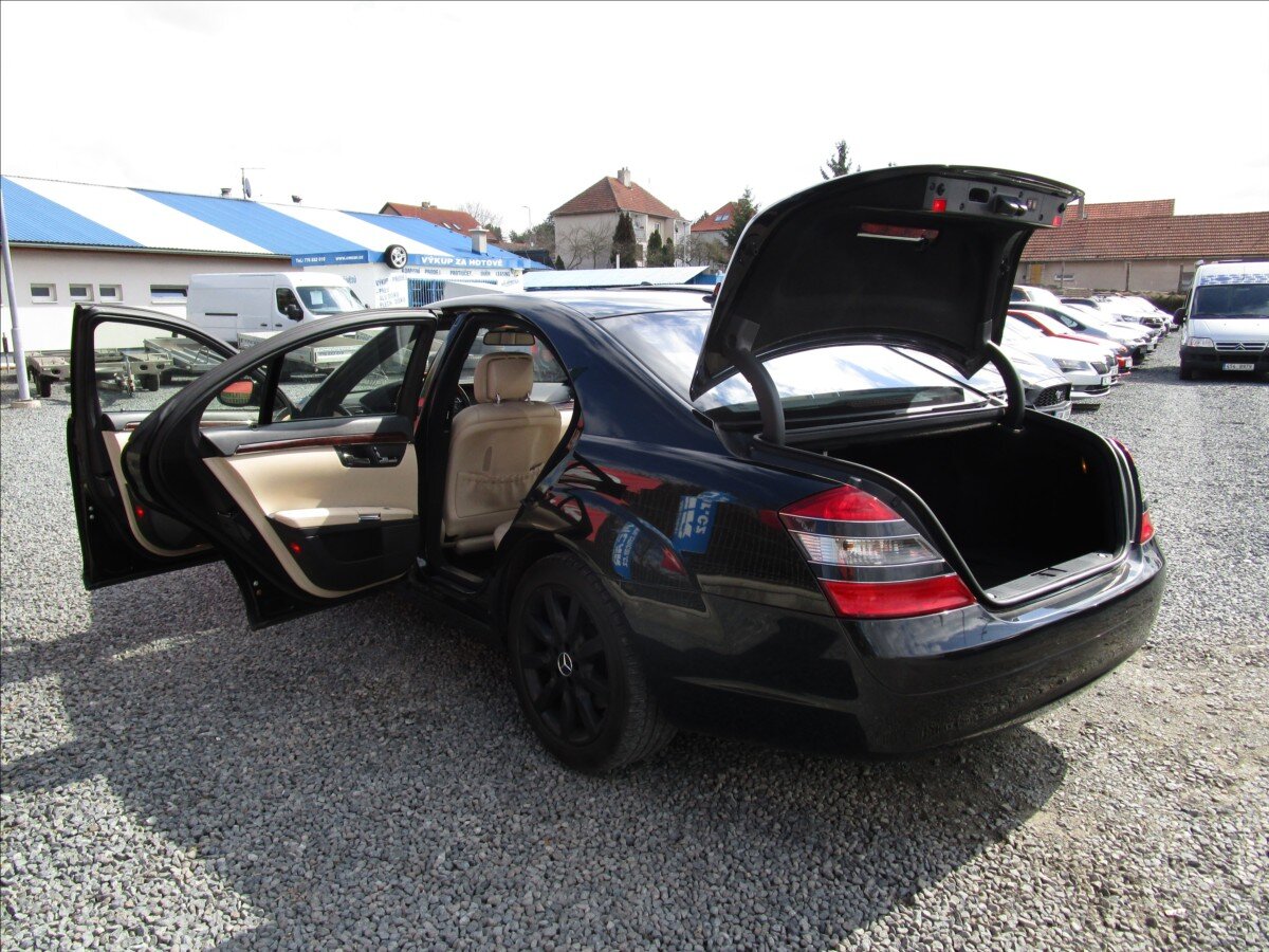 Mercedes-Benz Třídy S Sedan / Limuzína 4,0 l 235 kw