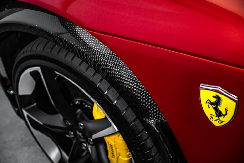 Ferrari Ostatní SUV / Terénní 6,5 l 529 kw