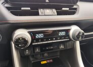 Toyota RAV4 Kombi 2,5 l 131 kw