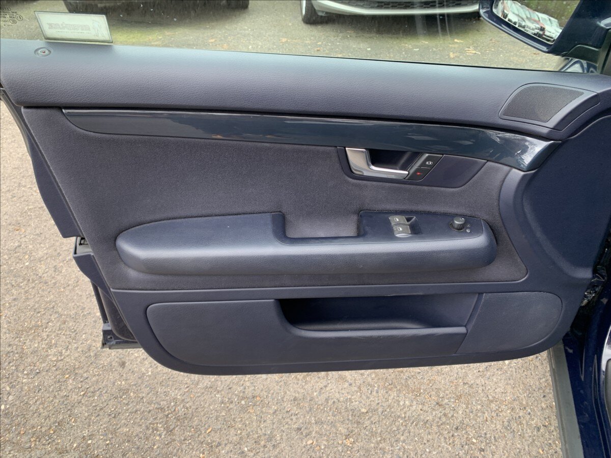 Audi A4 Sedan / Limuzína 1,9 l 74 kw