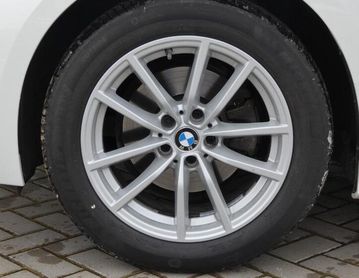 BMW Řada 3 22
