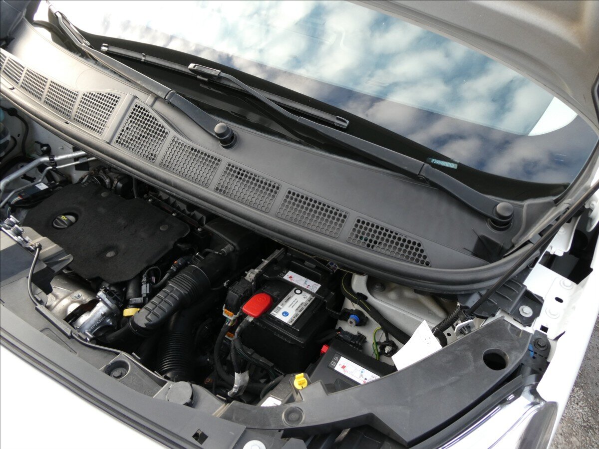 Peugeot Expert Kombi 1,5 l 88 kw