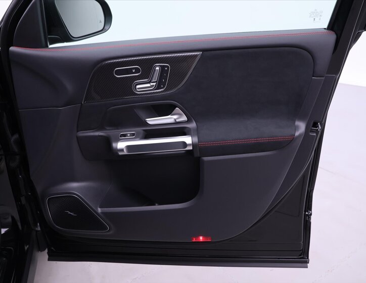 Mercedes-Benz GLB SUV 2,0 l 110 kw